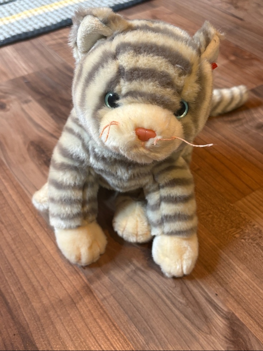 Ty Beanie Babies 1999 Buddy "Silver" Gray Striped Cat Kitten plush
